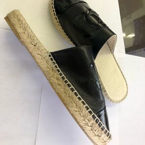 CHANEL Espadrills black leather flats size 38.